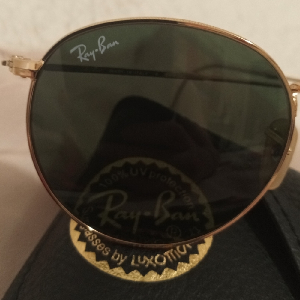 Round Metal Ray-Bans - Picture 3 of 4